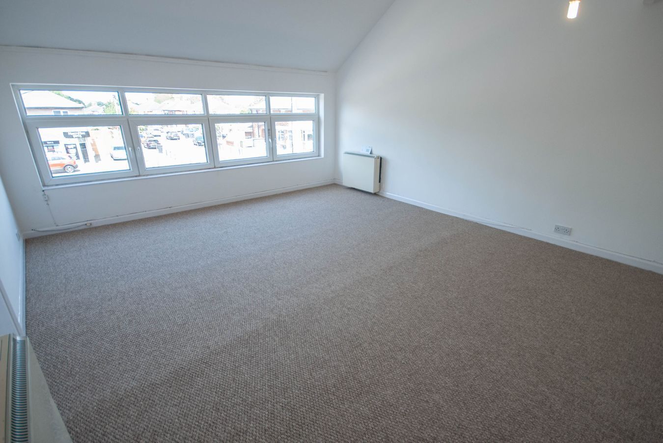 Flat Hillmorton Road in Rugby