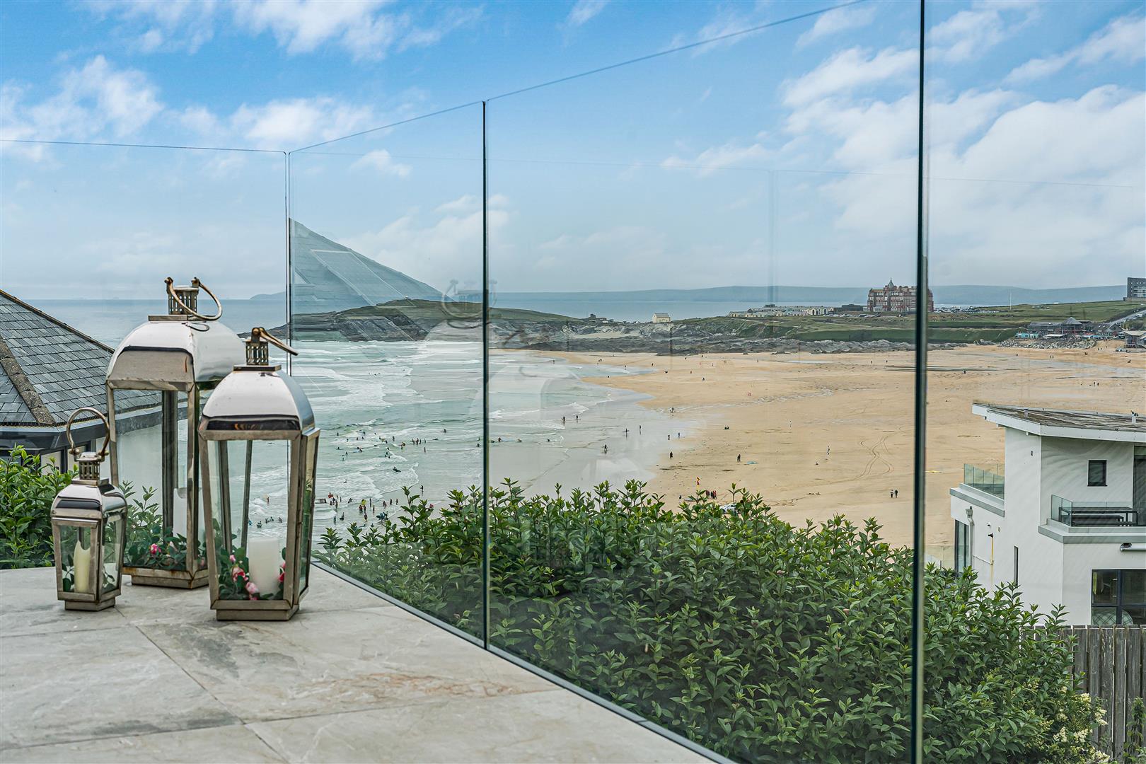 House Fistral Crescent in Newquay