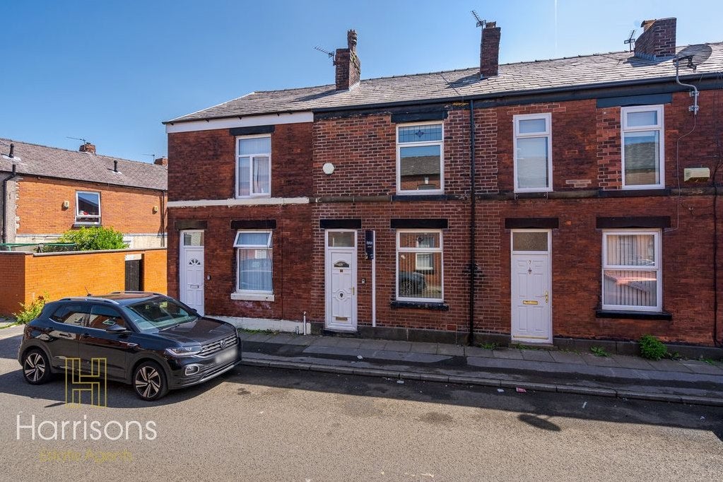 House Romer Street in Bolton