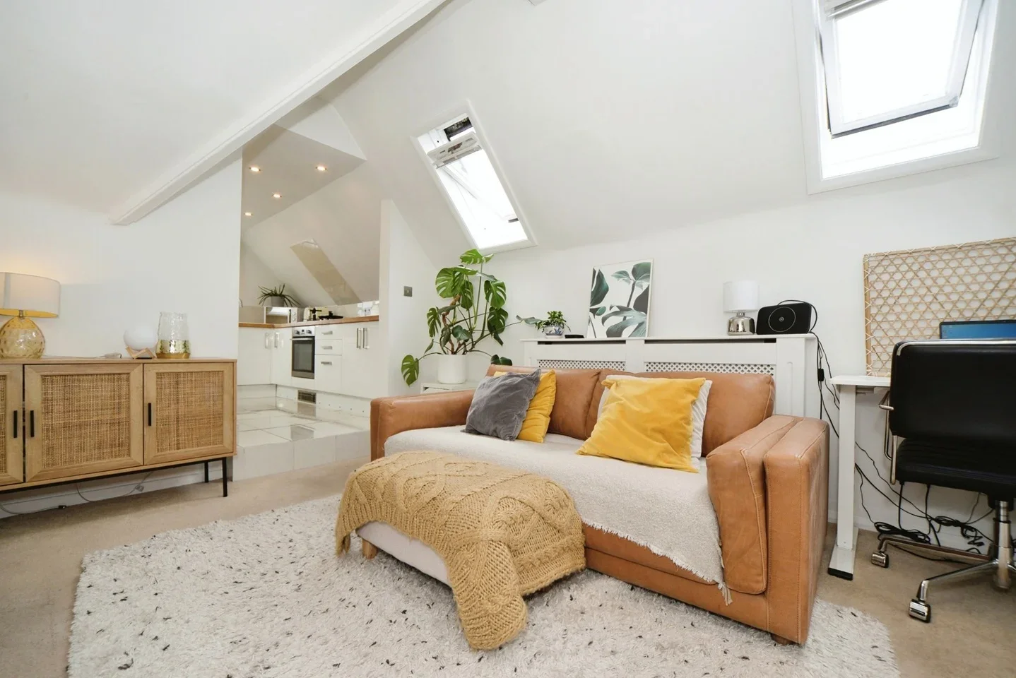 Flat Inchmery Road in Greater London