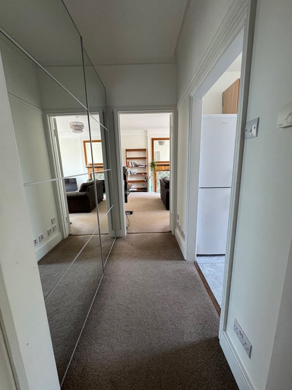 Flat Montpelier Avenue in Greater London
