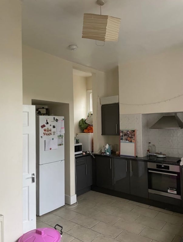 Room Elgin Avenue in City of Westminster