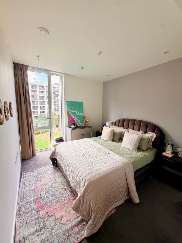 Room Victory Parade in Greater London