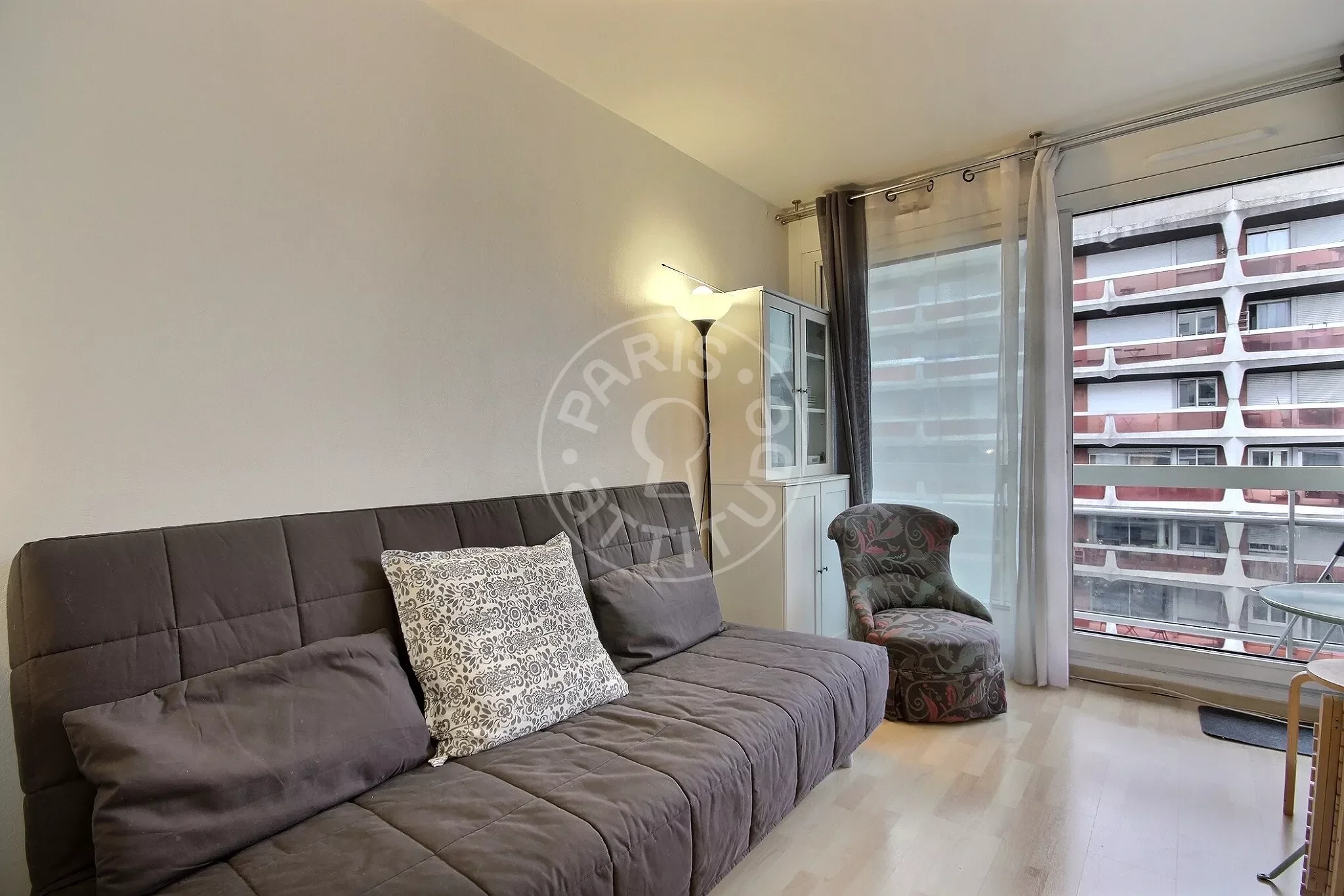 Flat Rue de Lourmel in Paris