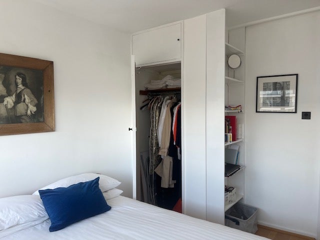 Room Churchill Gardens Road in City of Westminster
