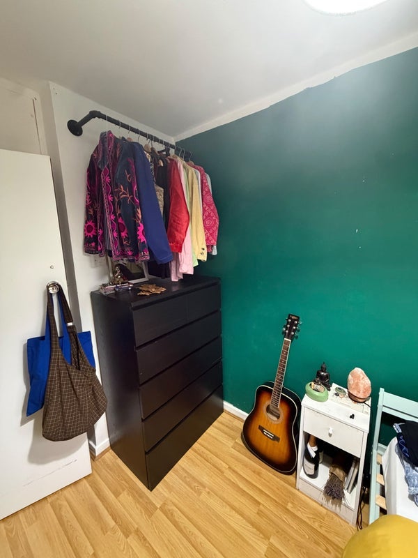 Room Portia Way in Greater London