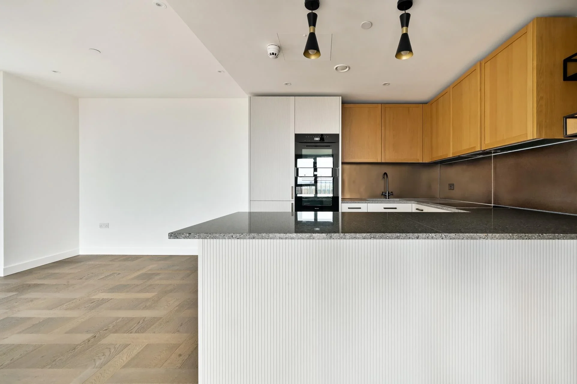 Flat Merino Gardens in Greater London