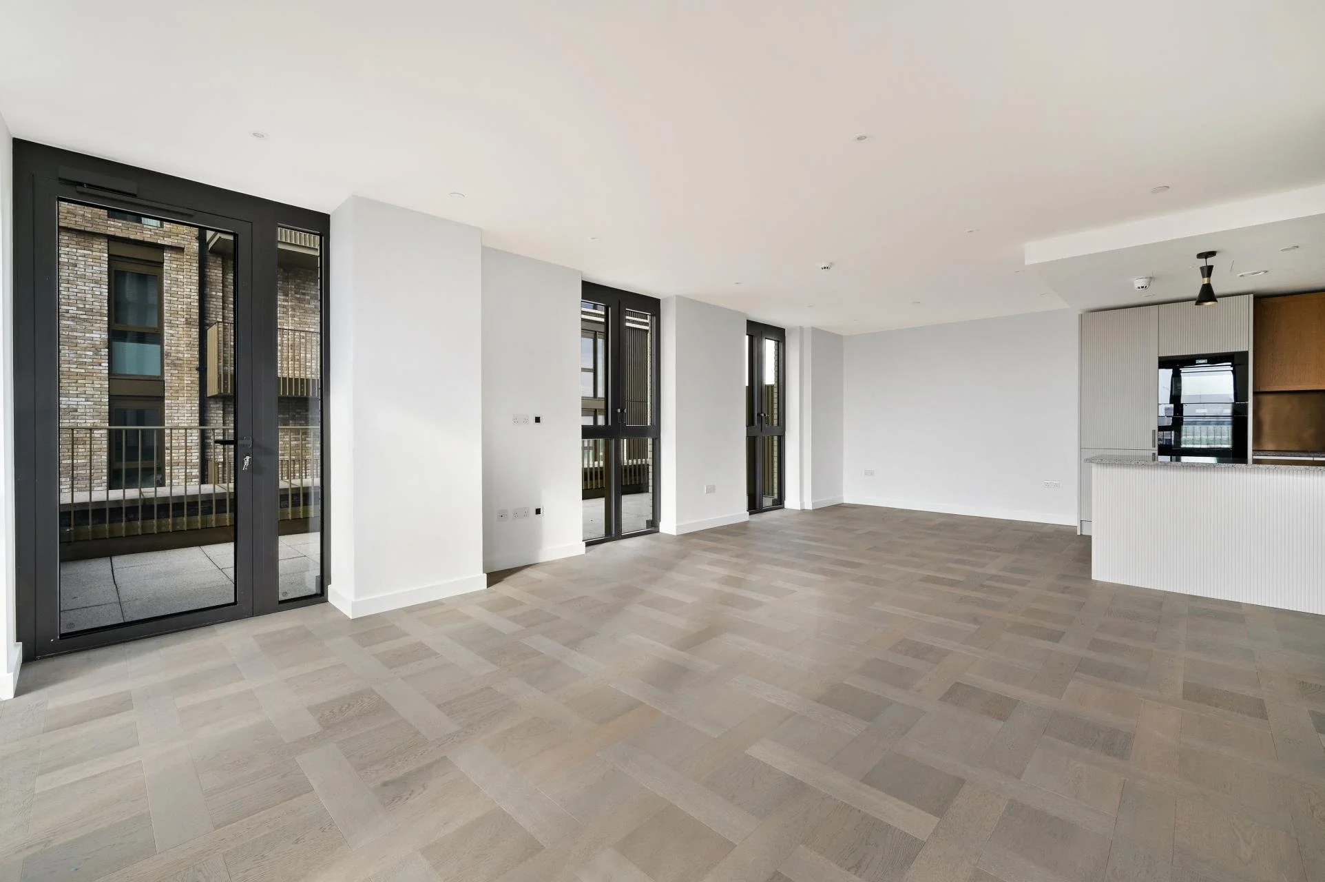 Flat Merino Gardens in Greater London