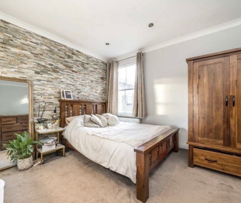 Room Quinton Street in Greater London