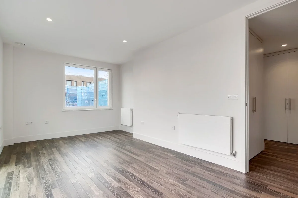 Flat Moulding Lane in Greater London