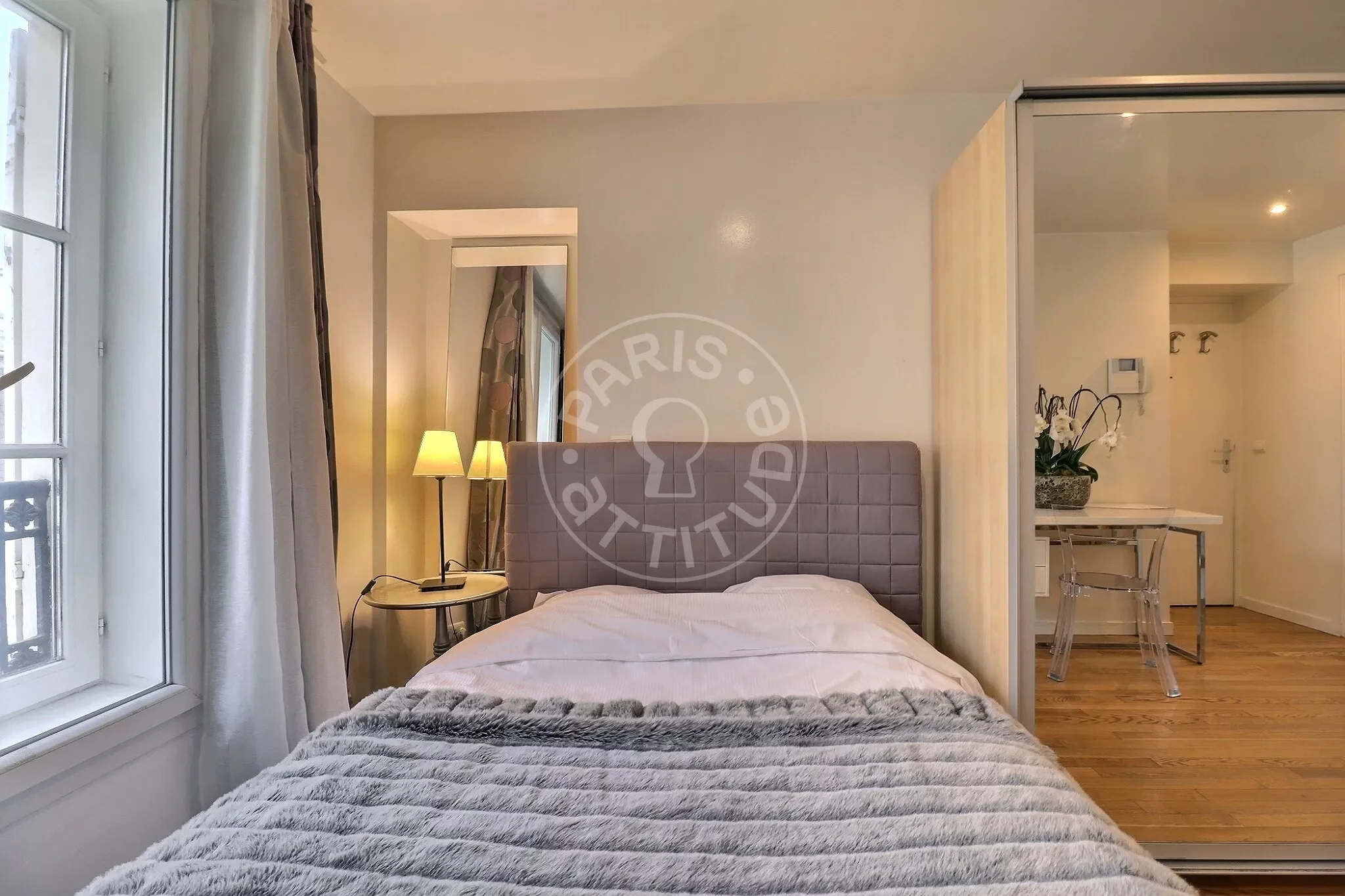 Appartement Rue de Ponthieu à Paris