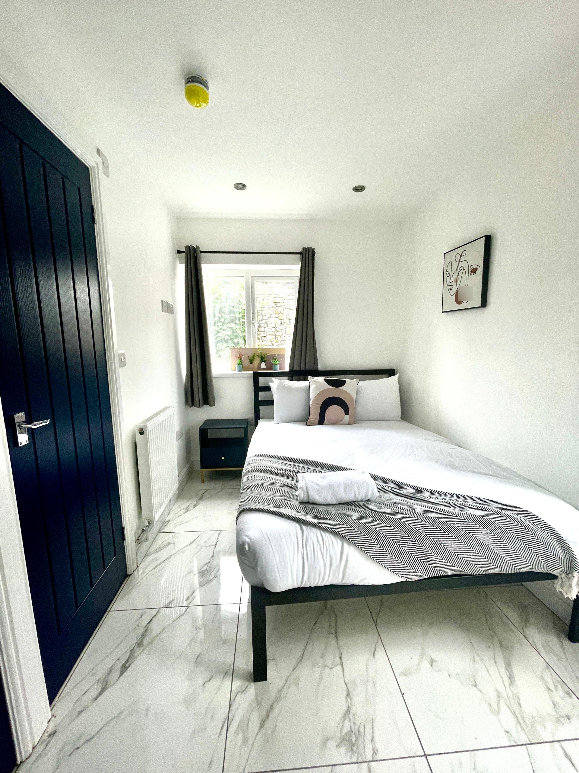 Room Brunswick Street in Swansea