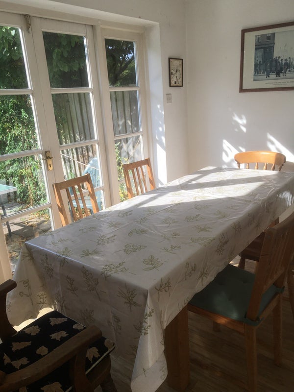 Room Onslow Gardens in Greater London