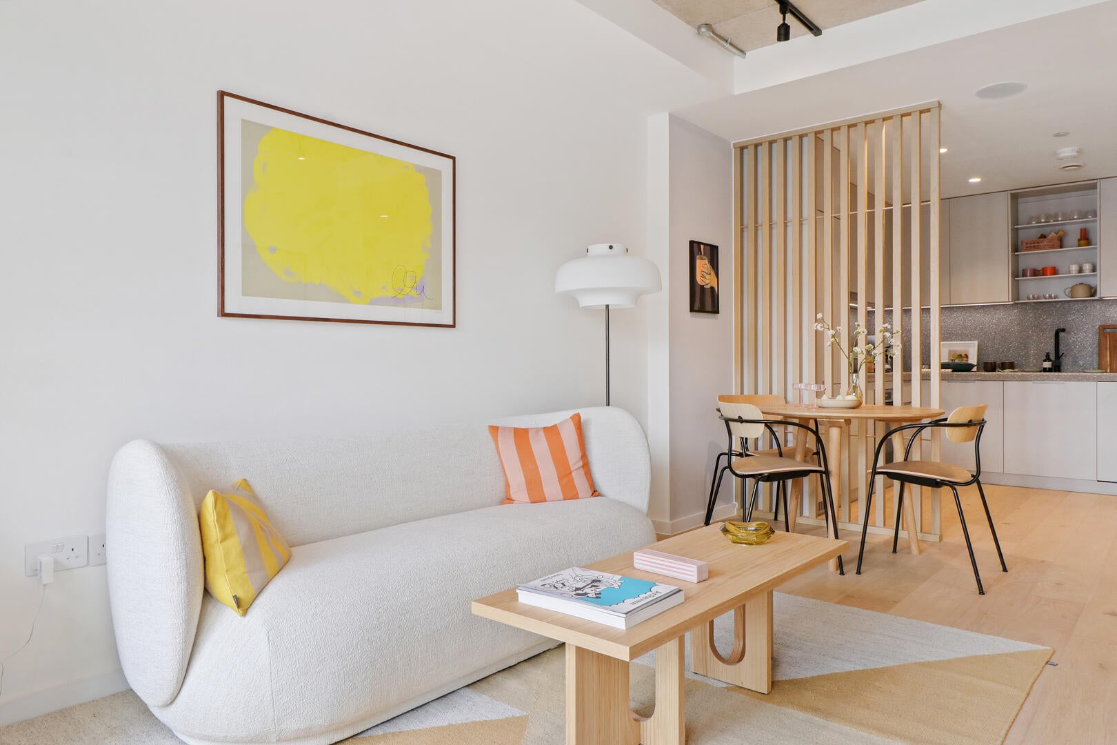 Flat Bayford Street in Greater London