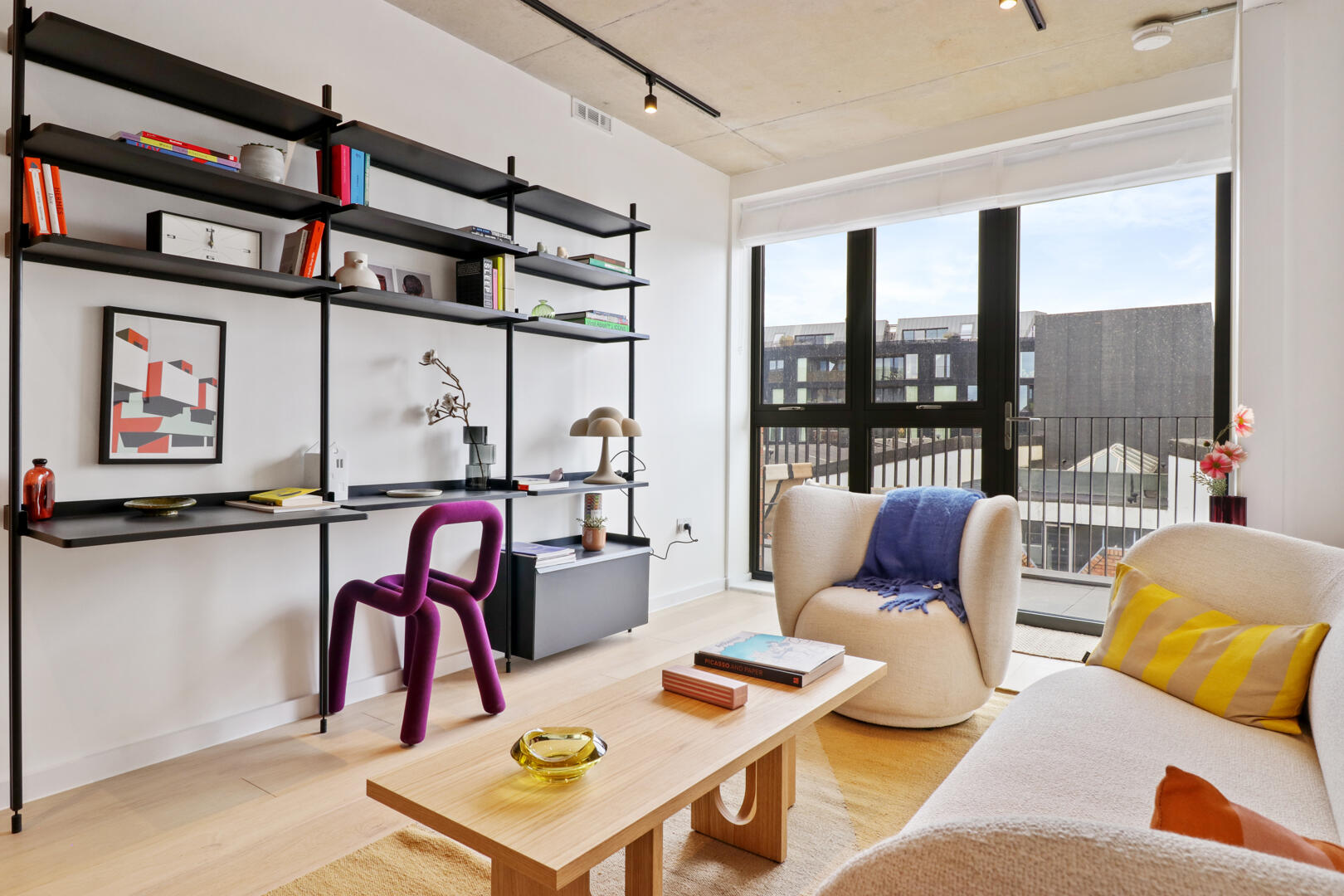 Flat Bayford Street in Greater London