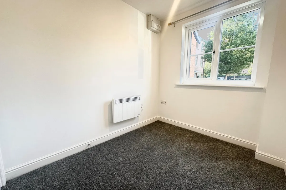 Flat Barley Leaze in Chippenham