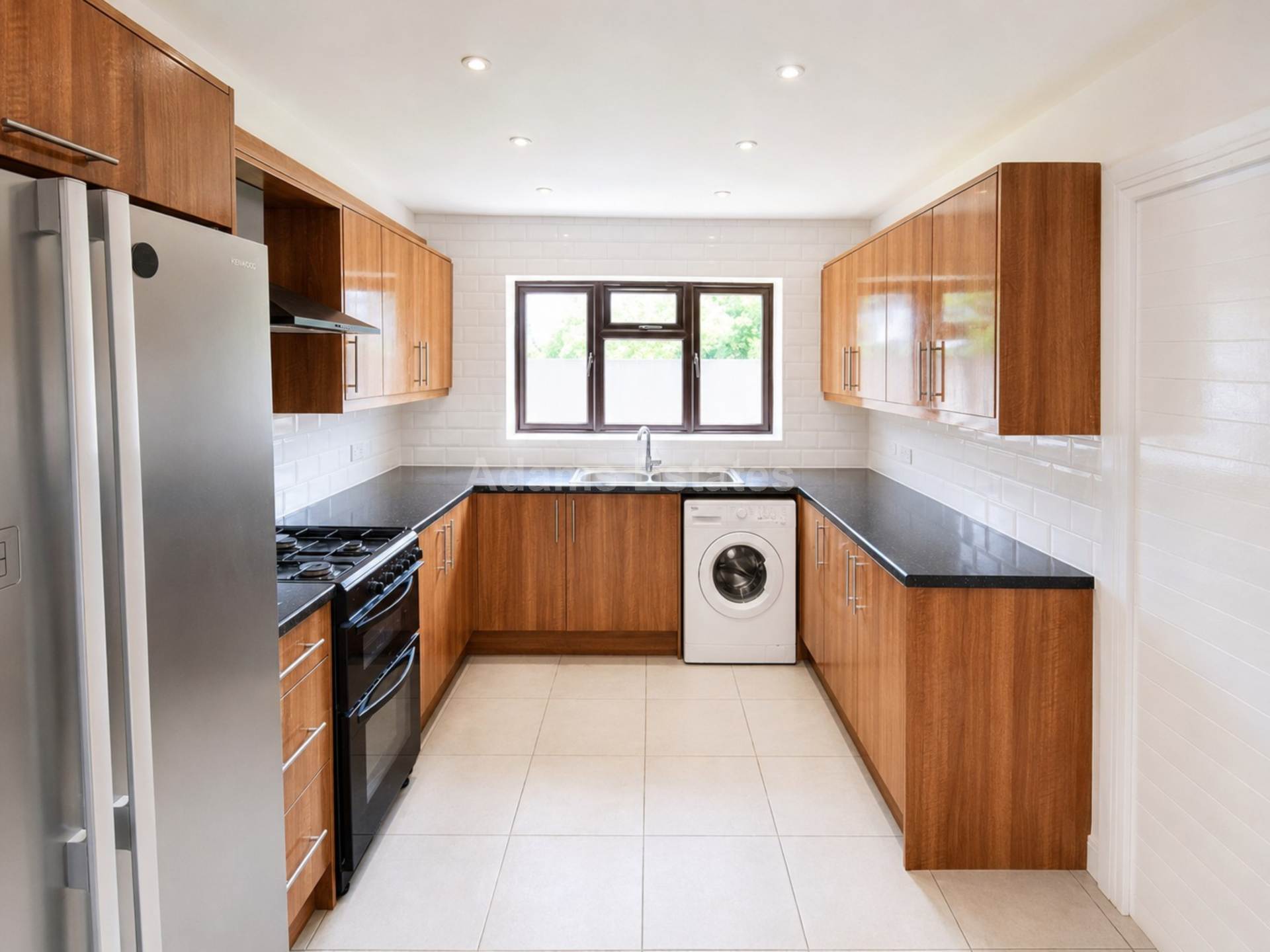 House Pheasant Close in Sindlesham