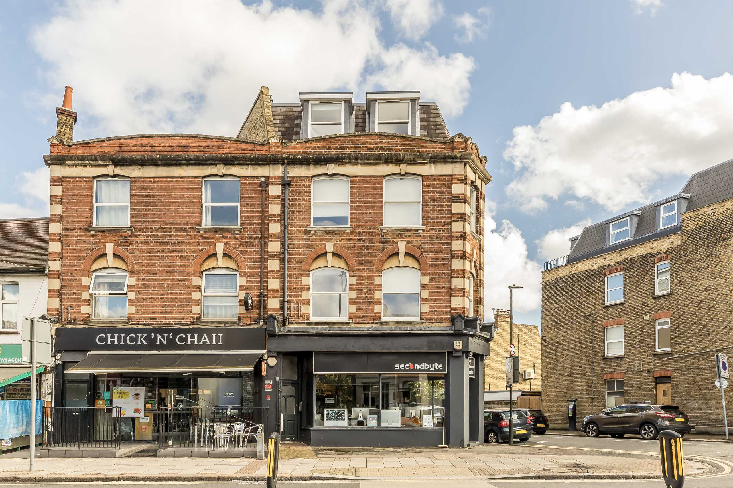 Flat Durnsford Road in Greater London