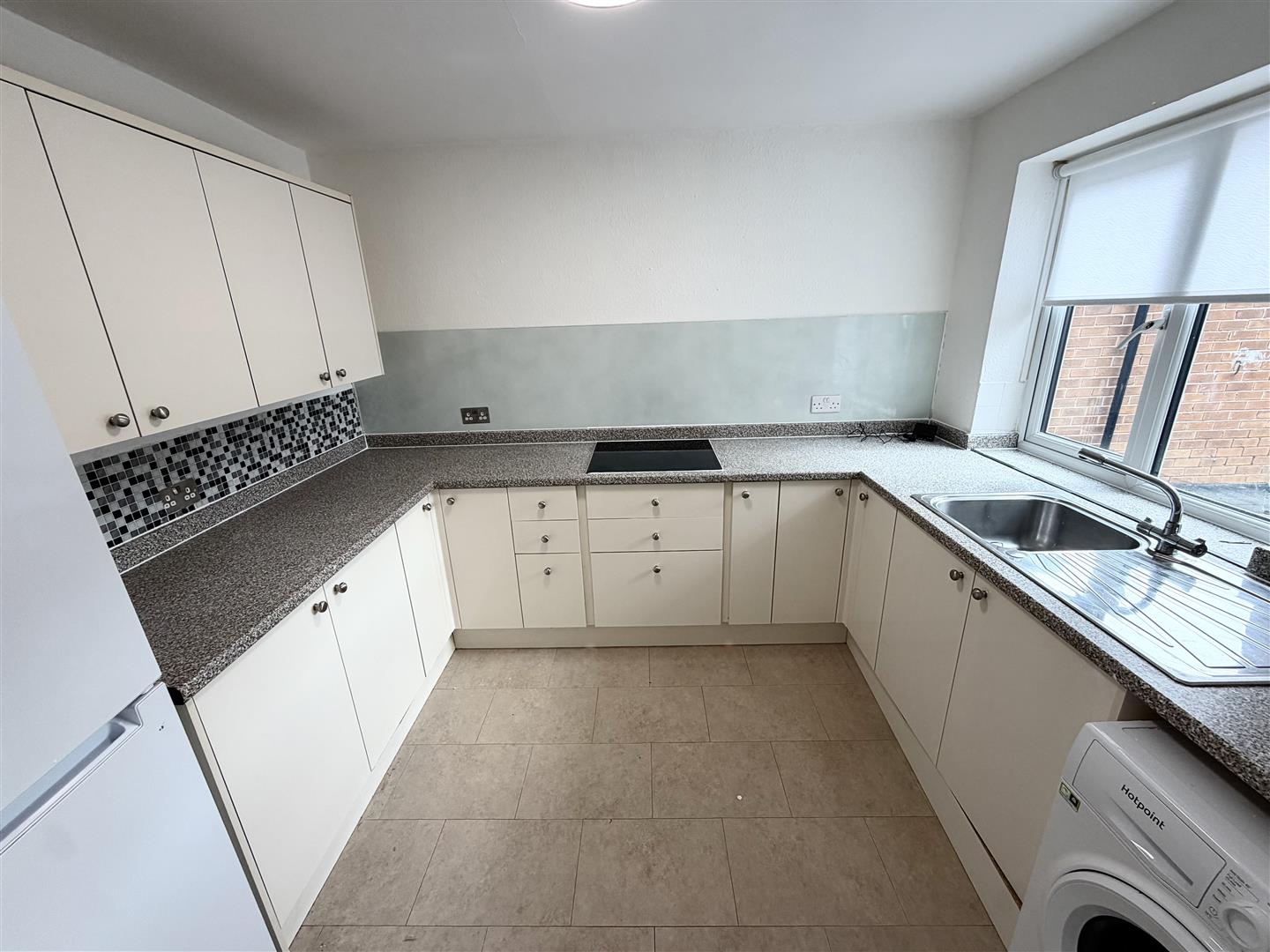 Flat Ridgewood Drive in Pensby