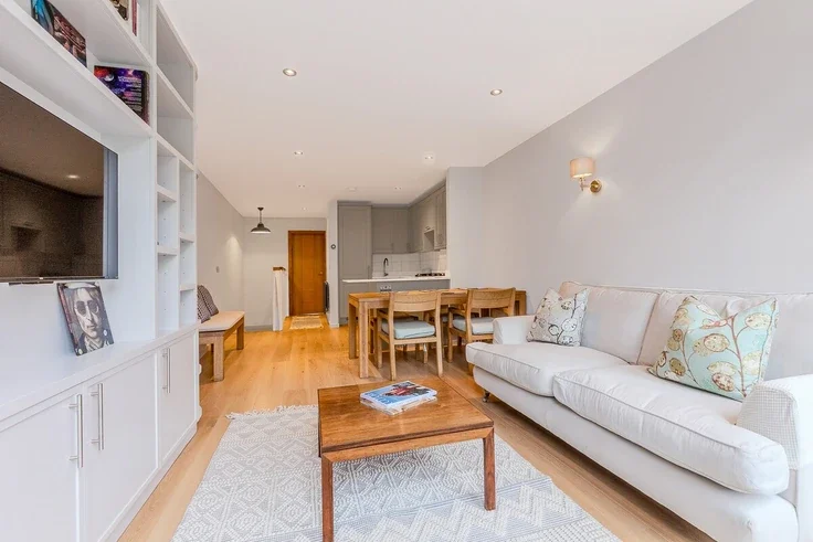 Flat Edith Grove in Greater London