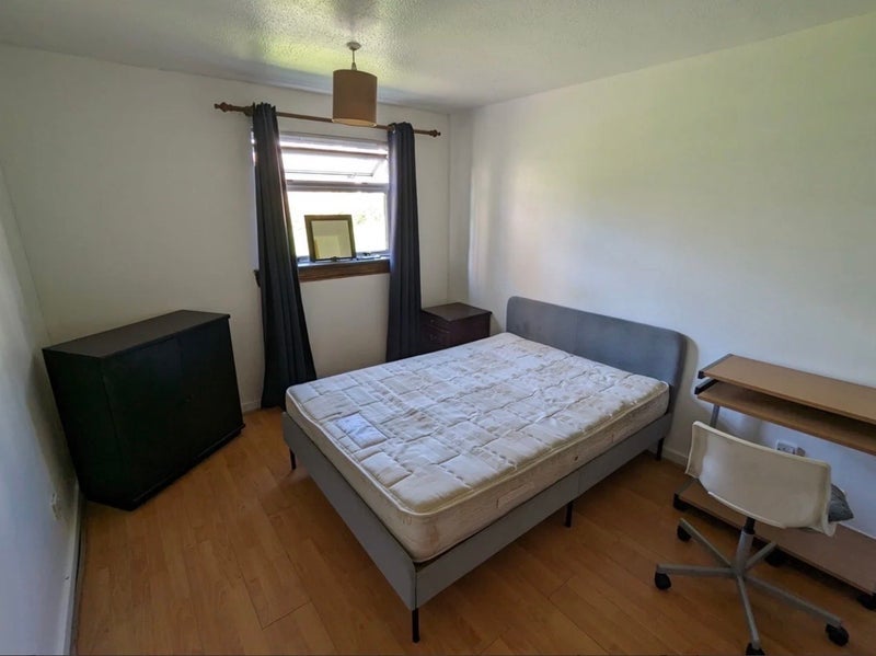 Room Kennedy Path in Glasgow