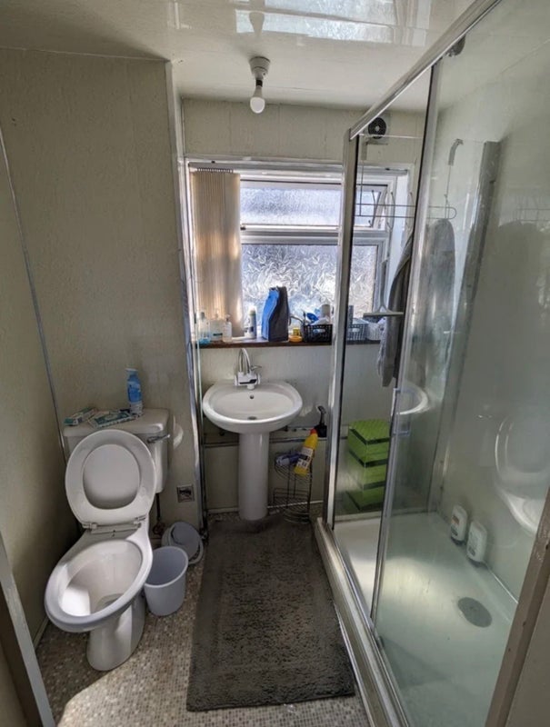 Room Kennedy Path in Glasgow