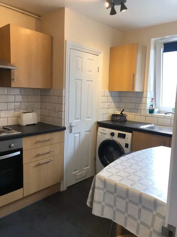 Room Carnegie Street in Greater London