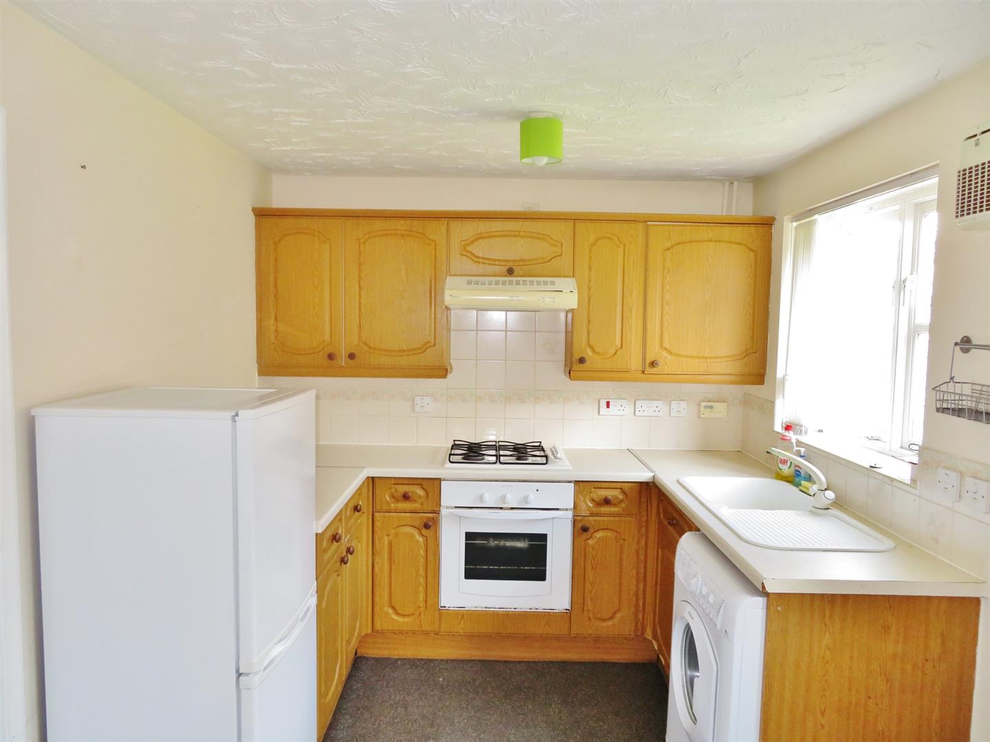 House Arklet Close in Nuneaton and Bedworth