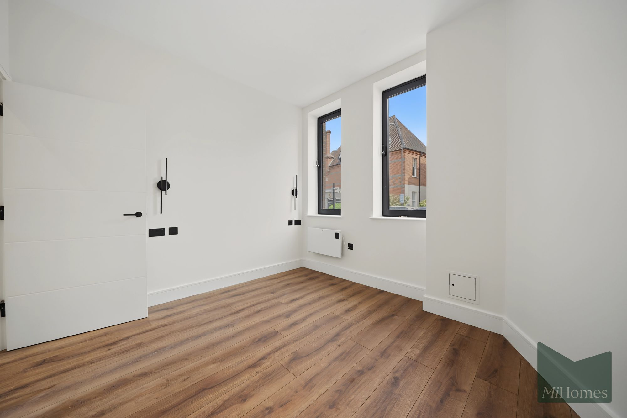 Flat Frances Road in Windsor
