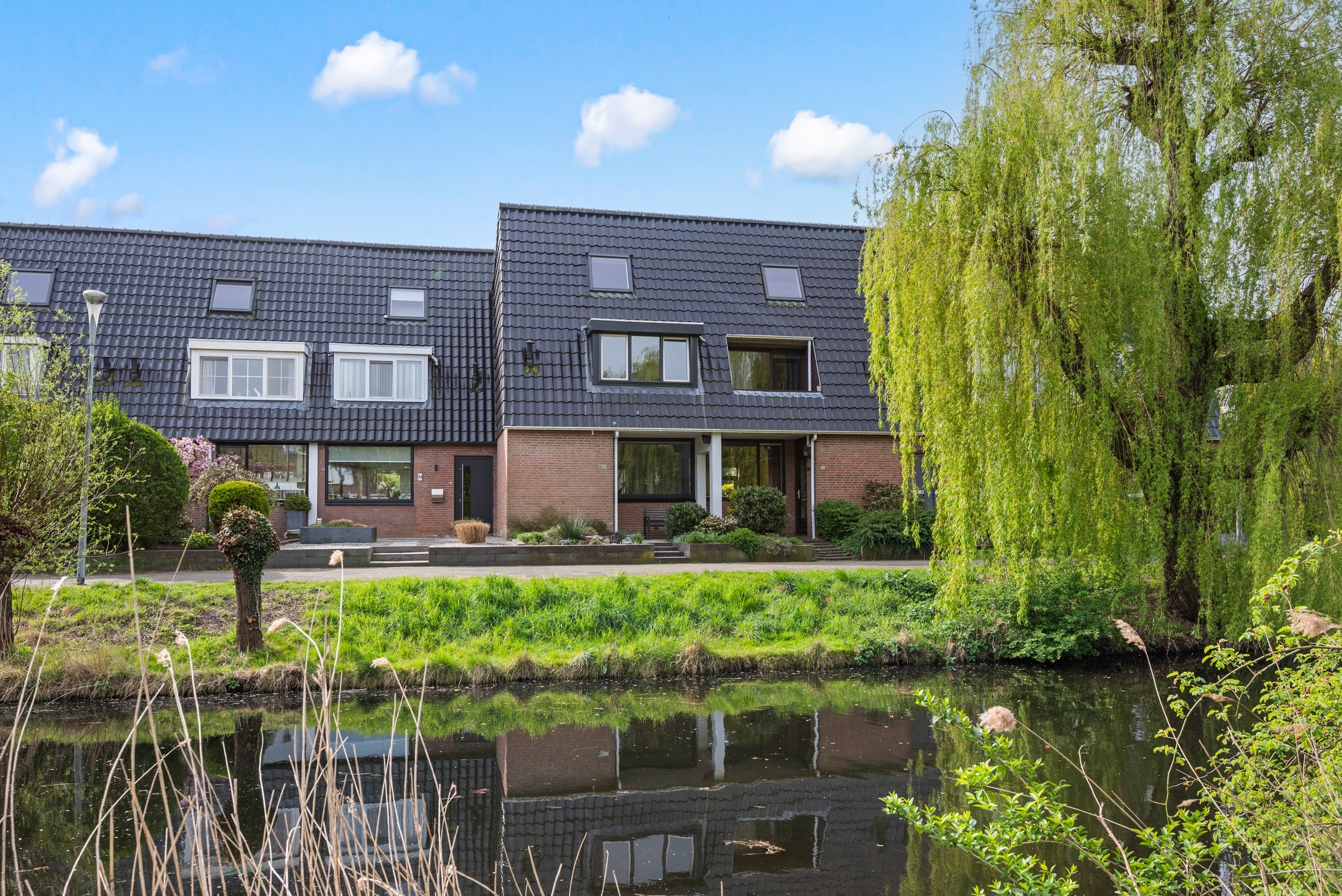Huis Bertha von Suttnerstraat 49 in Hoofddorp