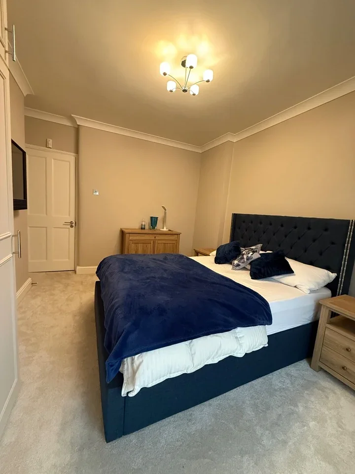 Room Maldon Road in Greater London