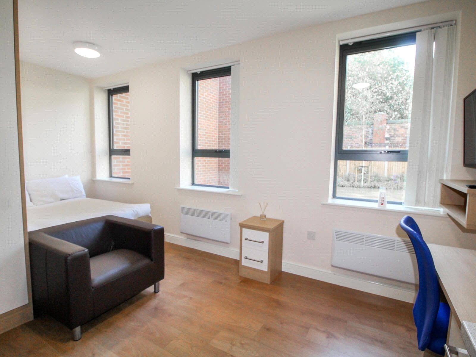 Flat Lofthouse Place in Leeds