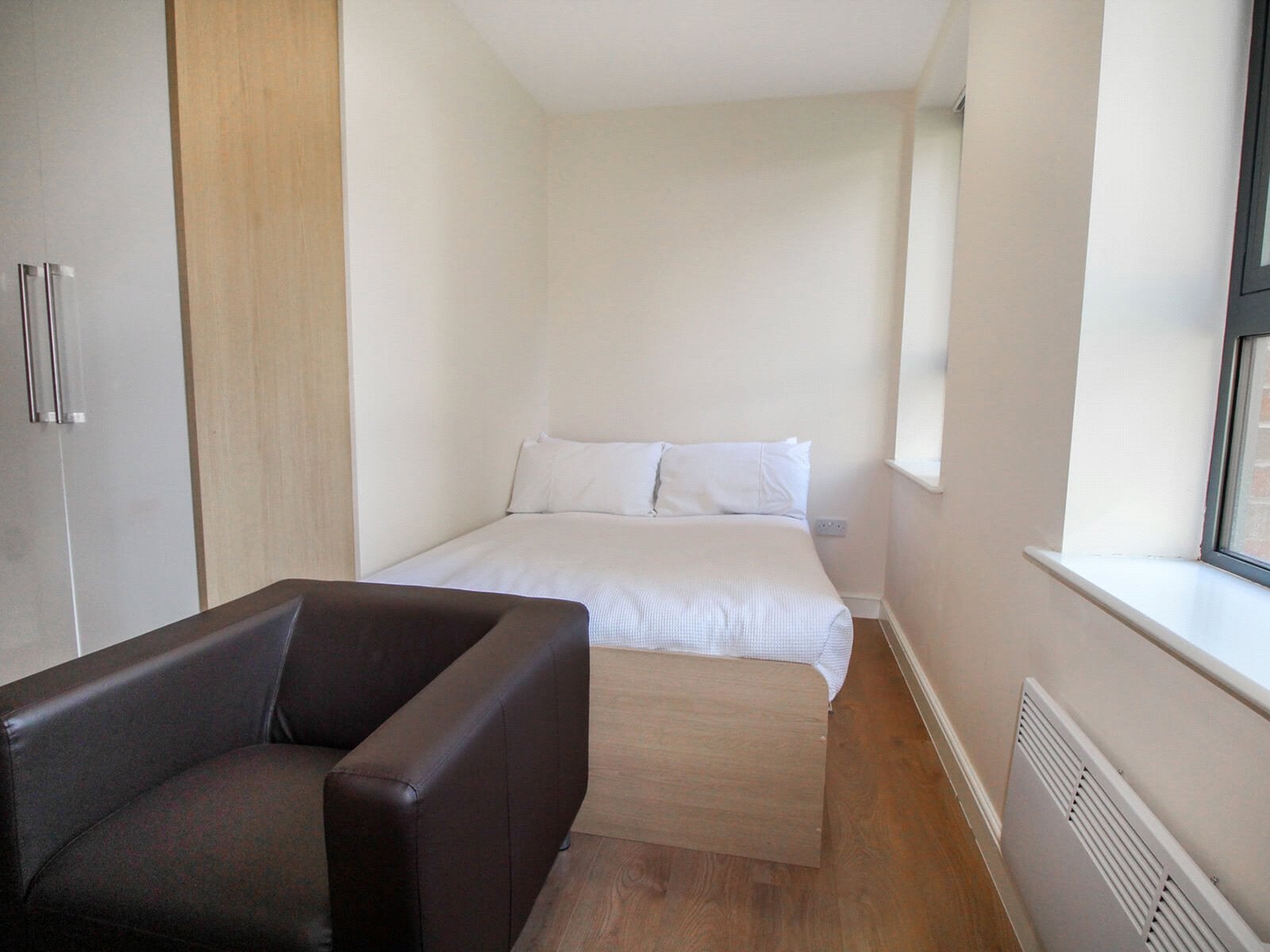 Flat Lofthouse Place in Leeds