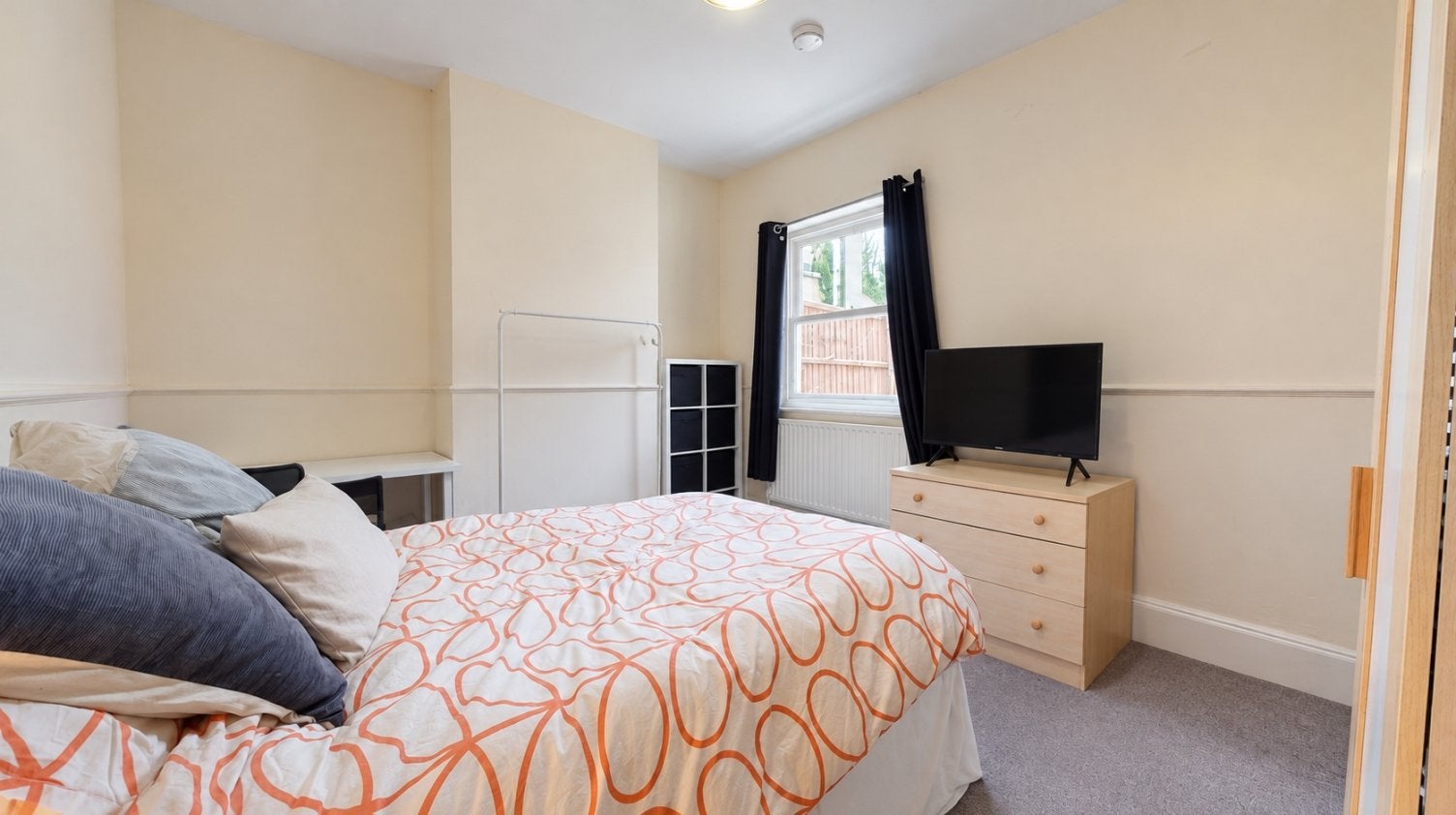 House Maya Close in Greater London