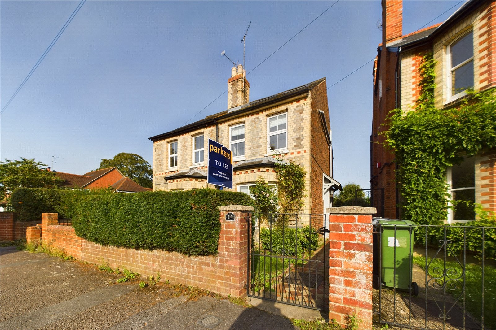 House Thames Avenue in Pangbourne