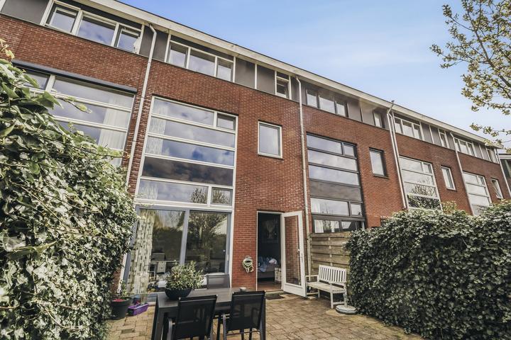 Huis Cycladenlaan 106 in Amsterdam