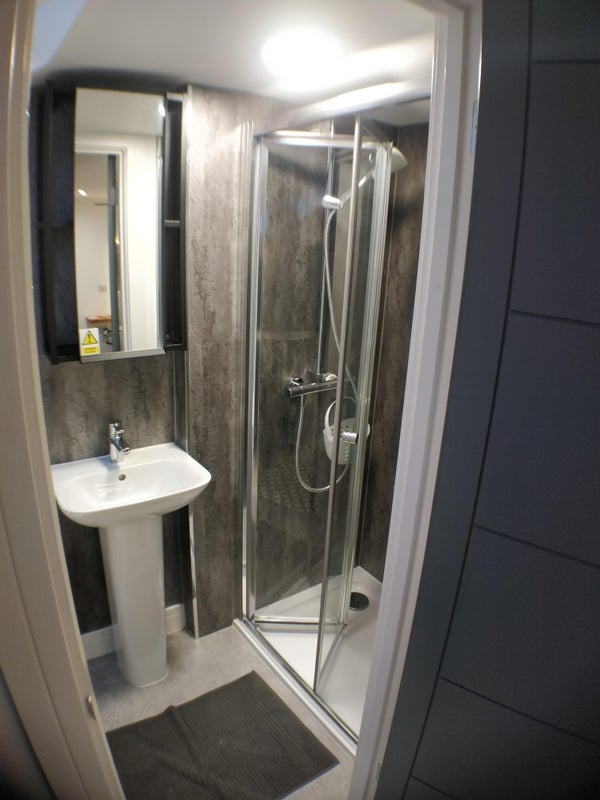 Room Murray Road in Rugby