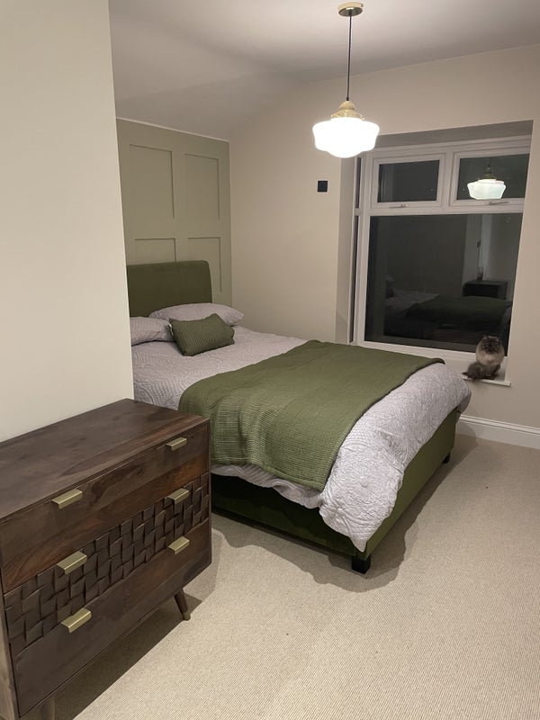 Room Hagley Road in Birmingham