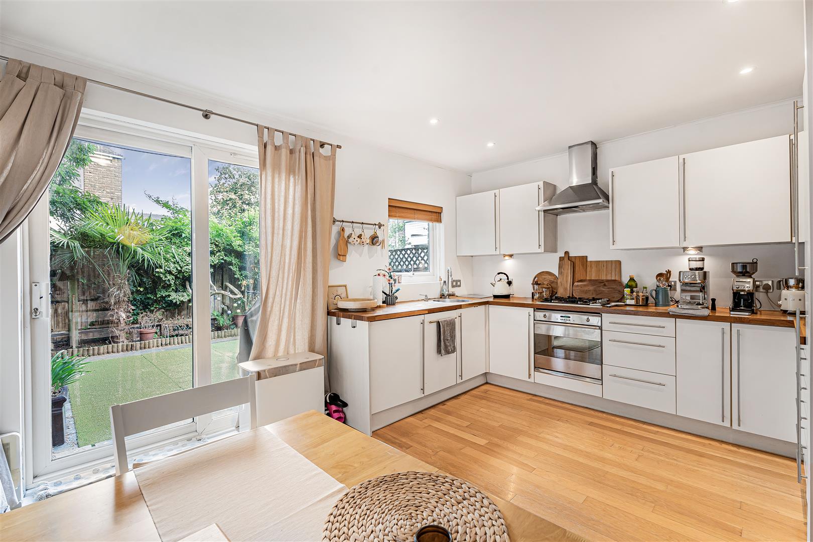 House Cowper Road in Greater London