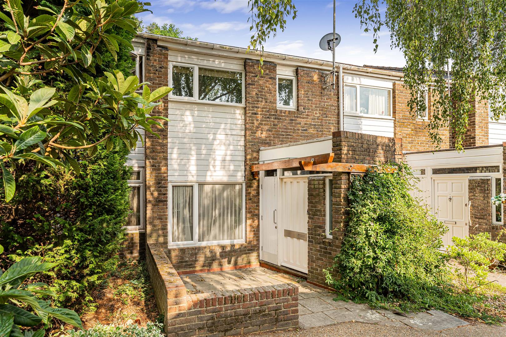 House Cowper Road in Greater London