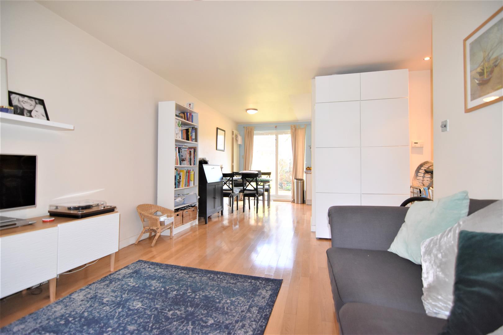 House Cowper Road in Greater London