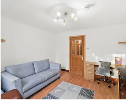 Flat Manger Road in Greater London