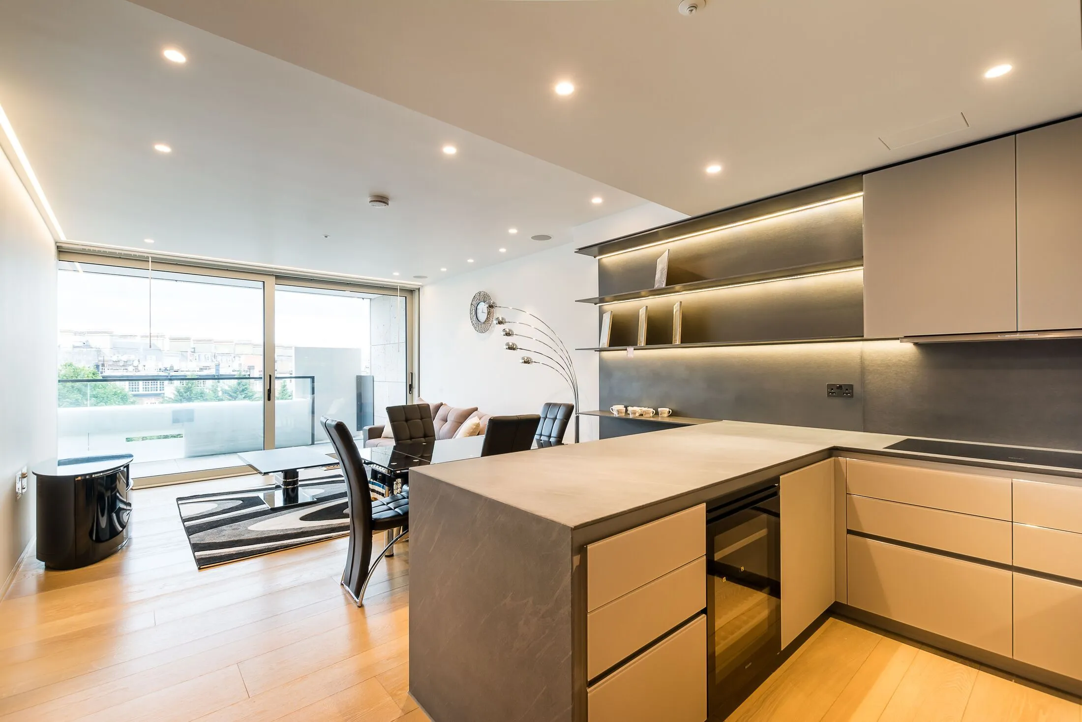 Flat Victoria Street in City of Westminster