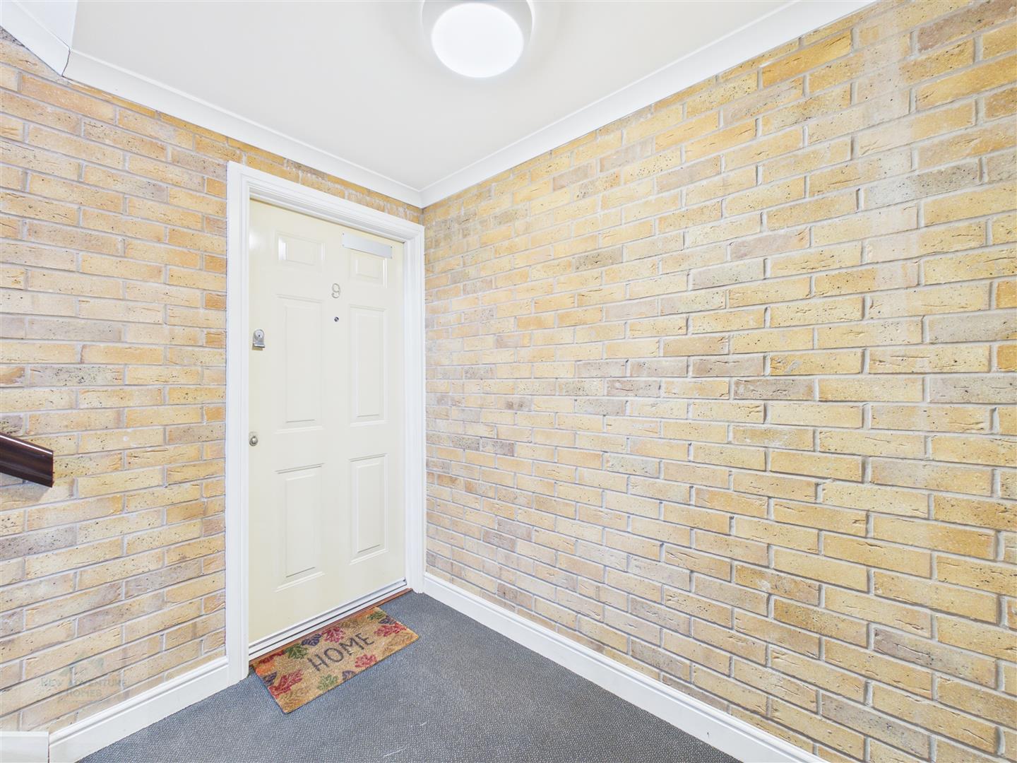 Flat Webbs Court in Northwich