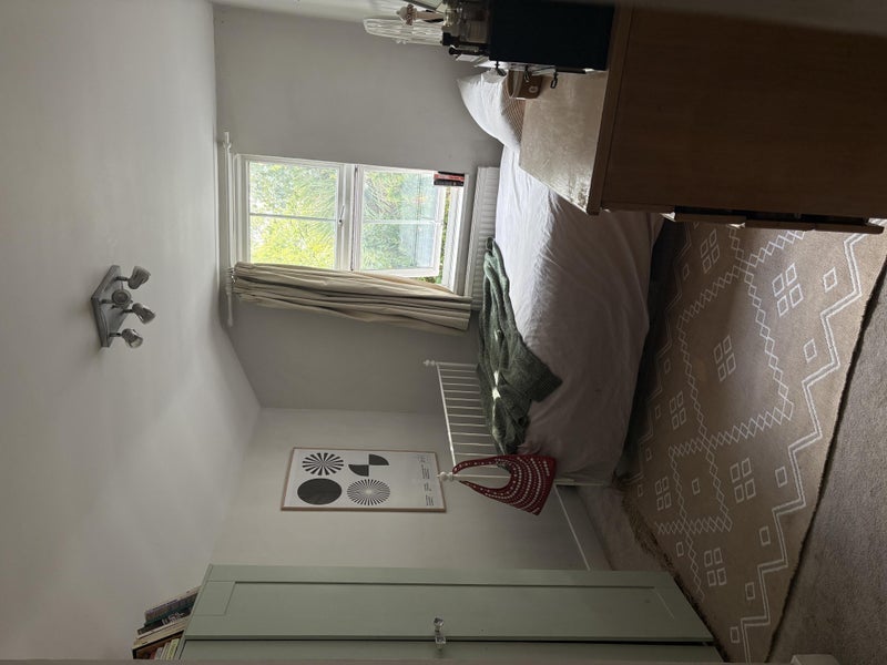 House Strahan Road in Greater London