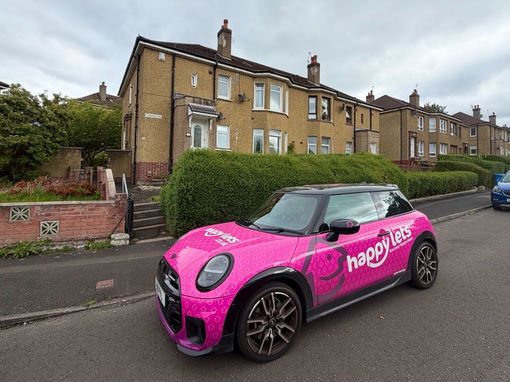 Flat Pollokshaws Road in Glasgow