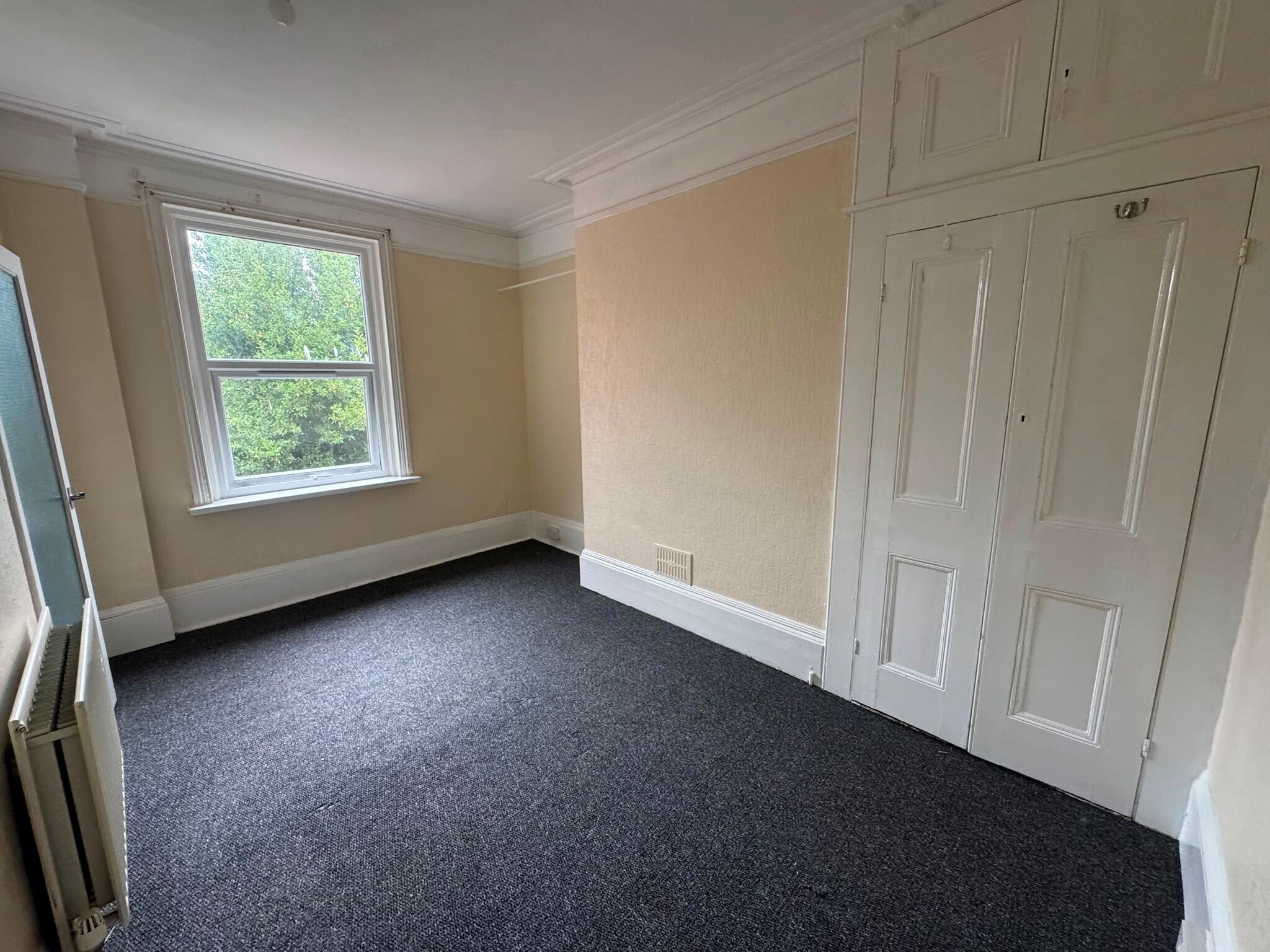 Flat Christchurch Road in Folkestone and Hythe District