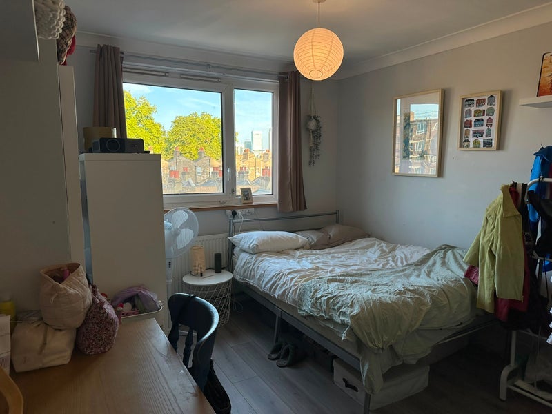 Room Devonport Street in Greater London