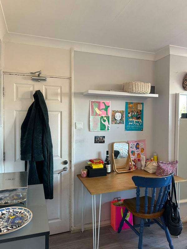 Room Devonport Street in Greater London