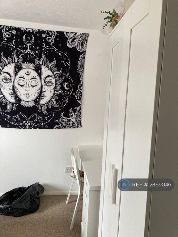 Room Winterbourne Road in Chichester